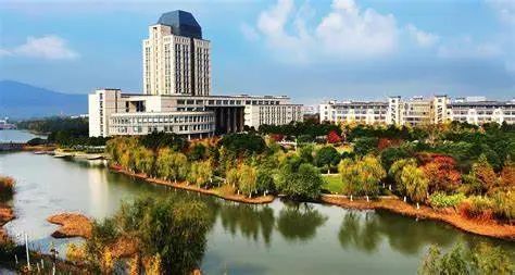 江南大学4K航拍北门原素材（9分钟）_3840X2160_高清视频素材下载(编号:4798264)_实拍视频_光厂(VJ师网) www ...
